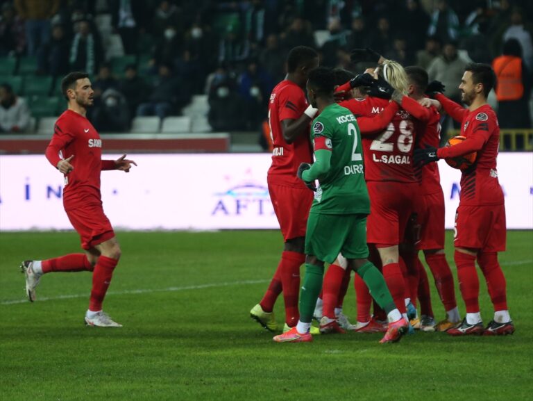 Futbol: Spor Toto Süper Lig