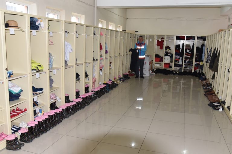 Görele'de “Sosyal Market Giyim Mağazası” açıldı