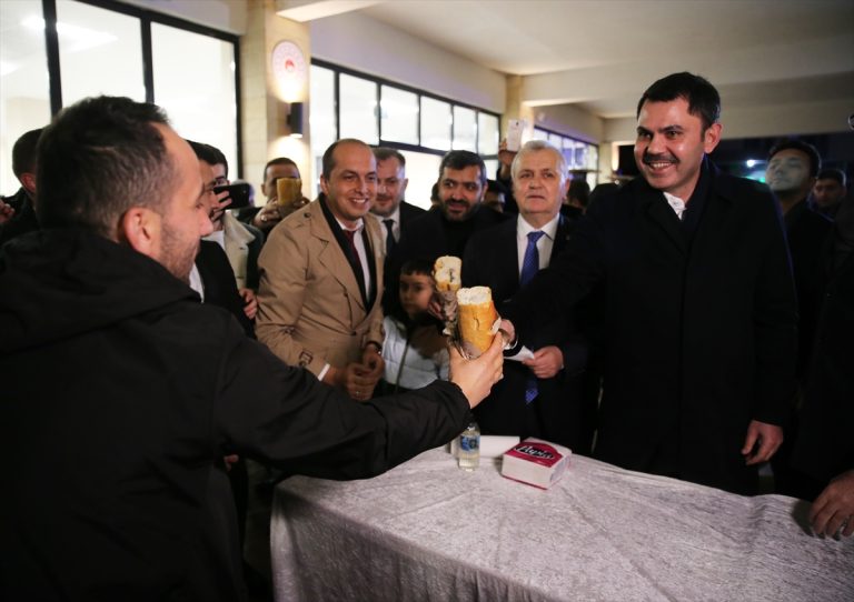 Bakan Murat Kurum, Giresun'da gençlerle buluştu: