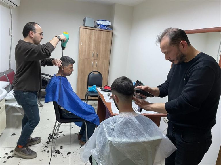 Giresun'da depremzedelere ücretsiz kişisel bakım hizmeti sunuluyor