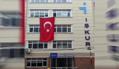 İŞKUR 12 İLÇEDE İŞÇİ ALIYOR İŞKUR 12 İLÇEDE İŞÇİ ALIYOR