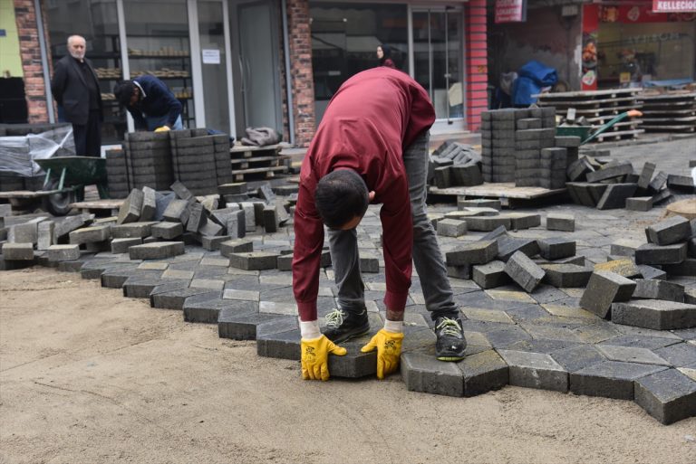Espiye Belediyesinin altyapı ve üst yapı çalışmaları sürüyor