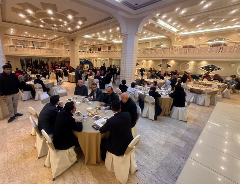 Şebinkarahisar'da şehit aileleri, gaziler ve depremzedeler için iftar programı düzenlendi