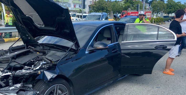 Galatasaraylı futbolcu Barış Alper Yılmaz, Giresun'da trafik kazası geçirdi