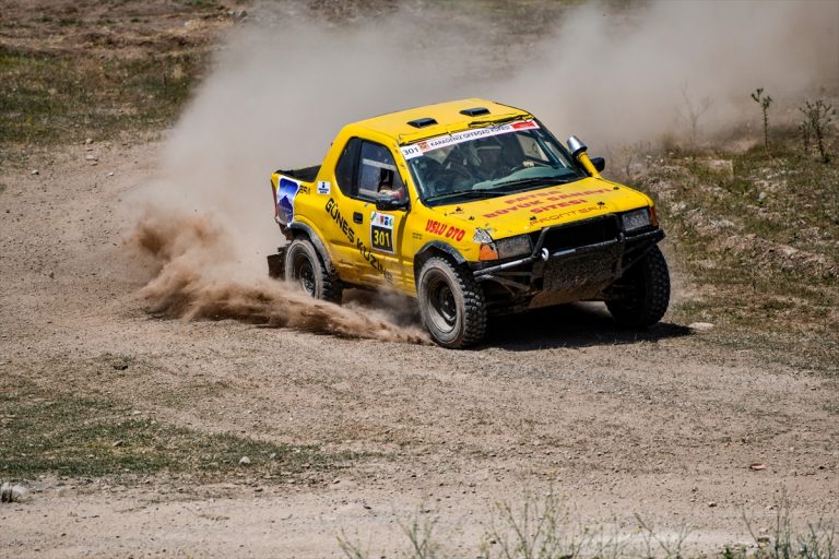 Karadeniz Off-Road Kupası'nın ikinci ayağının orman etabı yapıldı Karadeniz Off-Road Kupası'nın ikinci ayağının orman etabı yapıldı