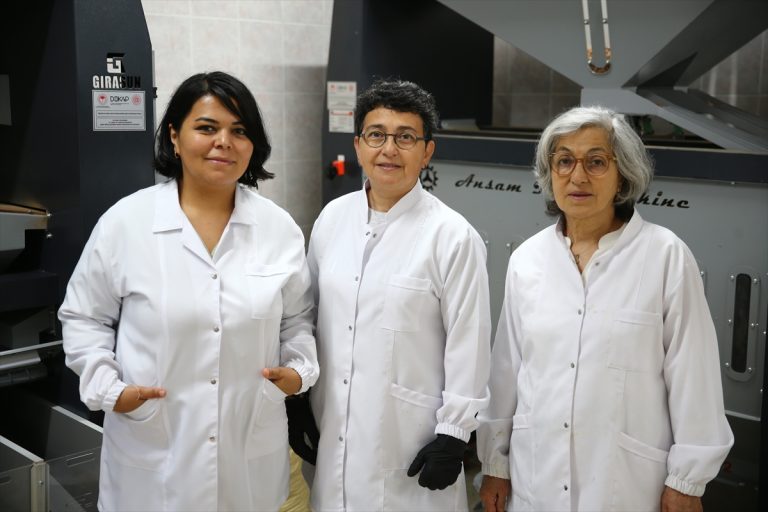 Kuzenler kurdukları kadın kooperatifiyle fındığa değer katıyor