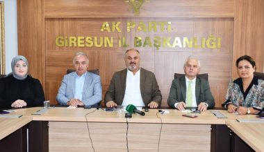 AK PARTİ’DEN, ŞENLİKOĞLU’NA TAM DESTEK