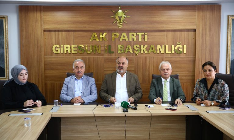 AK Parti Giresun İl Başkanı Yılmaz, gazetecilerle bir araya geldi