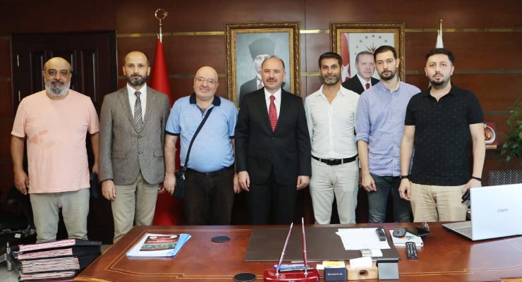 VALİ SERDENGEÇTİ, GÜNLÜK GAZETE TEMSİLCİLERİNİ KABUL ETTİ