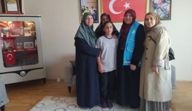 Türkiye Diyanet Vakfı Espiye Şubesi üyelerinden şehit ailesine ziyaret