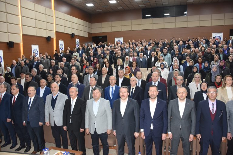 Memur-Sen Genel Başkanı Yalçın, Giresun'da konuştu: Memur-Sen Genel Başkanı Yalçın, Giresun'da konuştu: