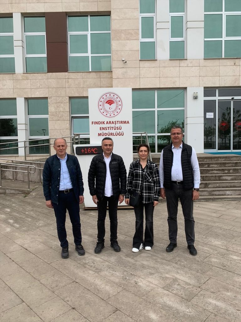 Gıda ve Kontrol Genel Müdürü Dilber, kahverengi kokarcayla mücadele çalışmalarını inceledi