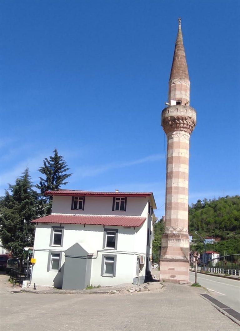 Yağlıdere'de caminin doğal gaz tesisatı masrafını hayırsever karşıladı