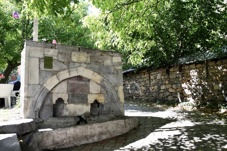 Tamzara'nın tescilli ev ve çeşmeleri ziyaretçilerini geçmişe yolculuğa çıkarıyor