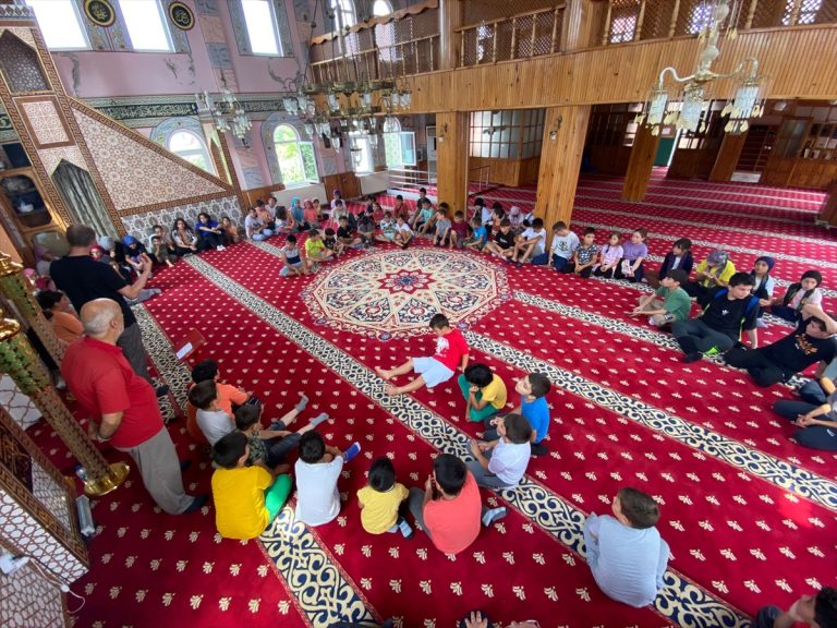 Giresun'da teknoloji ve sosyal medya bağımlılığına yönelik seminer düzenlendi