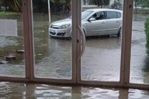 Giresun'da sağanak hayatı olumsuz etkiledi