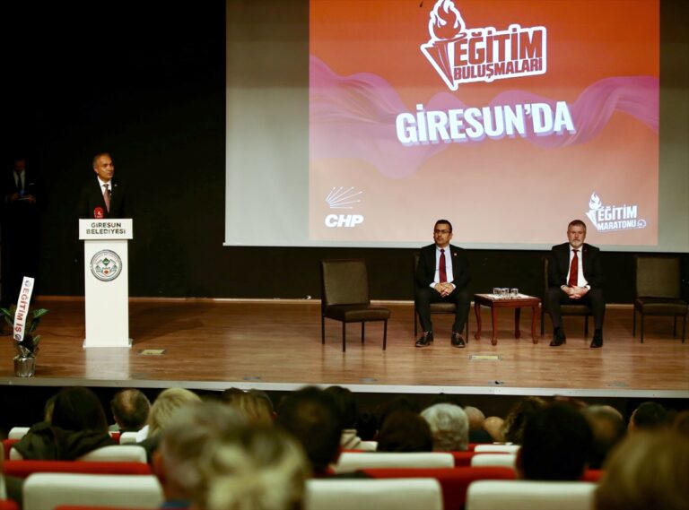 CHP Genel Başkan Yardımcısı Özçağdaş, Giresun'da konuştu:
