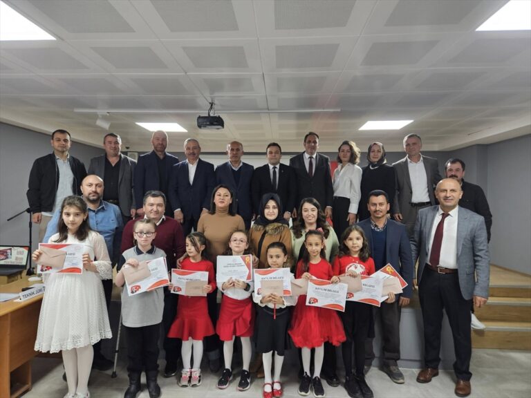 Espiye'de İstiklal Marşı'nı Güzel Okuma Yarışması düzenlendi