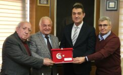 STK’LARDAN KÖSE’YE PLAKET