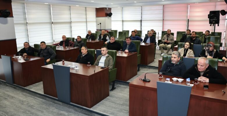 BAŞKAN SIBIÇ ESNAFLA DERTLEŞTİ