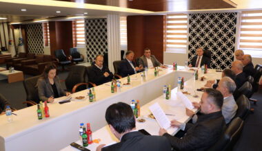 MESLEK ÖRGÜTLERİ ZİRAİ DONA KARŞI DÜŞÜK KREDİ VE VERGİ BORÇLARININ ERTELENMESİNİ BEKLİYOR