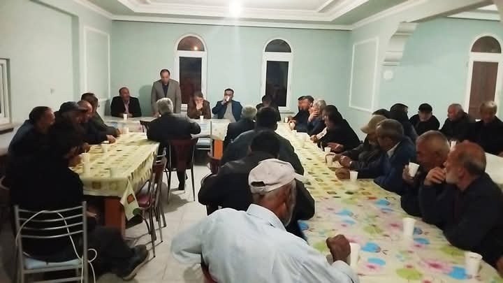 KARABÖRK KÖYÜ’NDE YAYLA EVLERİ KUNDAKLANDI, BİRLİK RUHUYLA YENİDEN YAPILDI