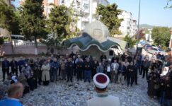 PİRAZİZ’DE HACI ADAYLARI KUTSAL TOPRAKLARA UĞURLANDI