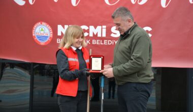SIBIÇ’TAN YETER ELİKARA’YA PLAKET