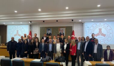 DERNEK BAŞKANLARINA BİRİFİNG