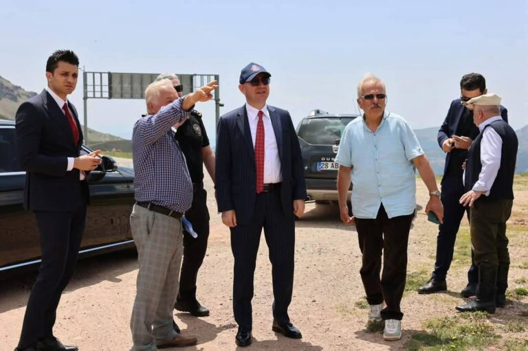 VALİ SERDENGEÇTİ, EĞRİBEL’DE HALK İLE BULUŞTU