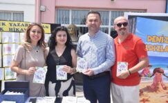 BAŞKAN DEDE ‘DEN MİNİK YAZARLARIN İLK ESERLERİNE TAM NOT