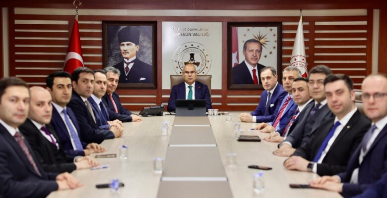 VALİ MUSTAFA KOÇ GÖREVİNE BAŞLADI VALİ MUSTAFA KOÇ GÖREVİNE BAŞLADI