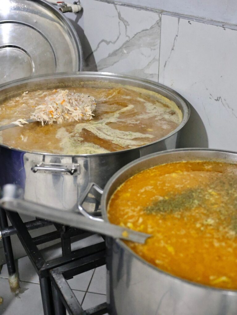 SIBIÇ’TAN PAZARCI ESNAFINA SICAK ÇORBA SÜPRİZİ