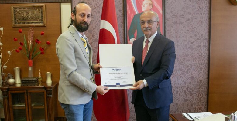 Prof. Dr. Aytaç Güder ve ekibi GRÜ’YE BİR İLKİ YAŞATTI