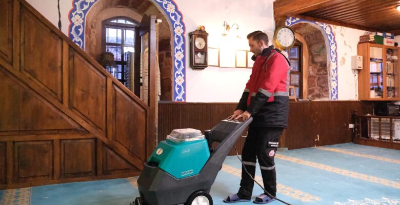 Bulancak’ta Camilerde Kapsamlı Temizlik