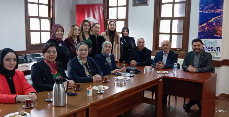 GİRESUN FEDERASYONU KADIN KOLLARI’NDAN ANLAMLI FARKINDALIK BULUŞMASI GİRESUN FEDERASYONU KADIN KOLLARI’NDAN ANLAMLI FARKINDALIK BULUŞMASI