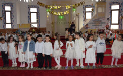 MİNİK ÖĞRENCİLERİN RAMAZAN ETKİNLİĞİ GÖZ KAMAŞTIRDI