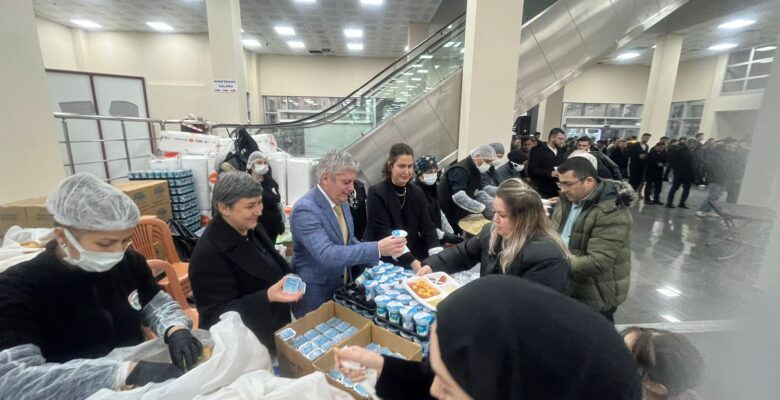 İLK İFTARLAR HAYIRSEVER ÖNER HEKİM’DEN