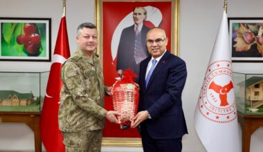 TUĞGENERAL YILMAZ’DAN VALİ KOÇ’A TEBRİK ZİYARETİ