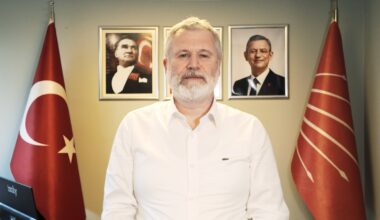 ŞENYÜREK’TEN DEMOKRASİ ÇAĞRISI ŞENYÜREK’TEN DEMOKRASİ ÇAĞRISI