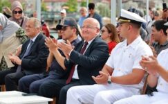 REŞAT NURİ ÖZDEMİR ÖĞRENCİLERİ KUTLADI
