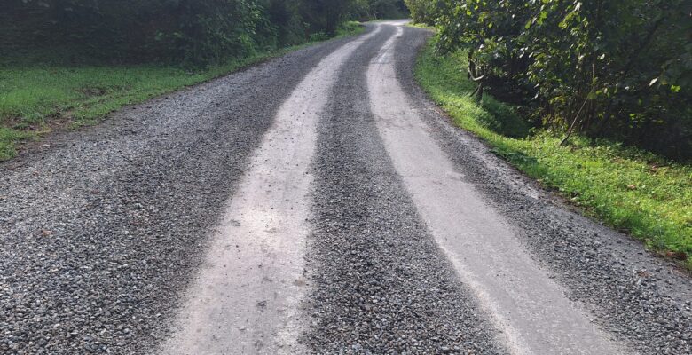 11,7 MİLYONLUK YOL BİR AYDA BOZULDU!